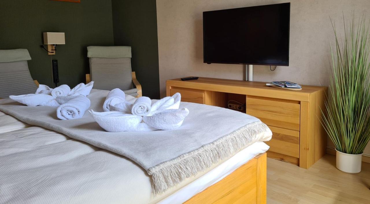 Appartement Uttied Mit Terrasse Und Garten - 4 Sterne Dtv Rambin ภายนอก รูปภาพ